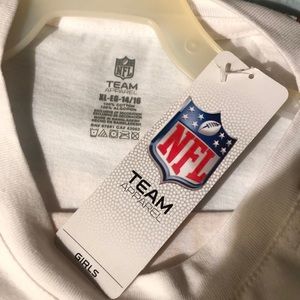NFL Tops - long sleeve redskins NFL shirt NFL Tops - long sleeve redskins NFL shirt
